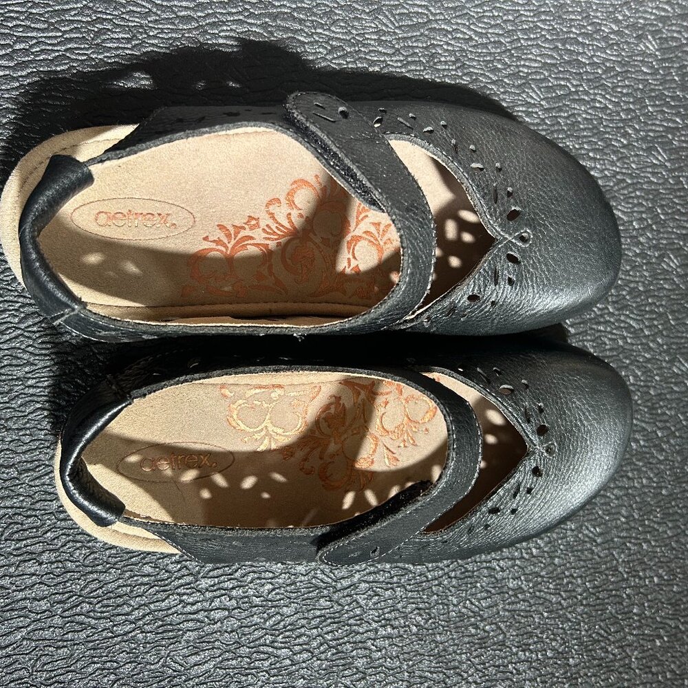 Aetrex Cheryl black leather sling/mary jane's